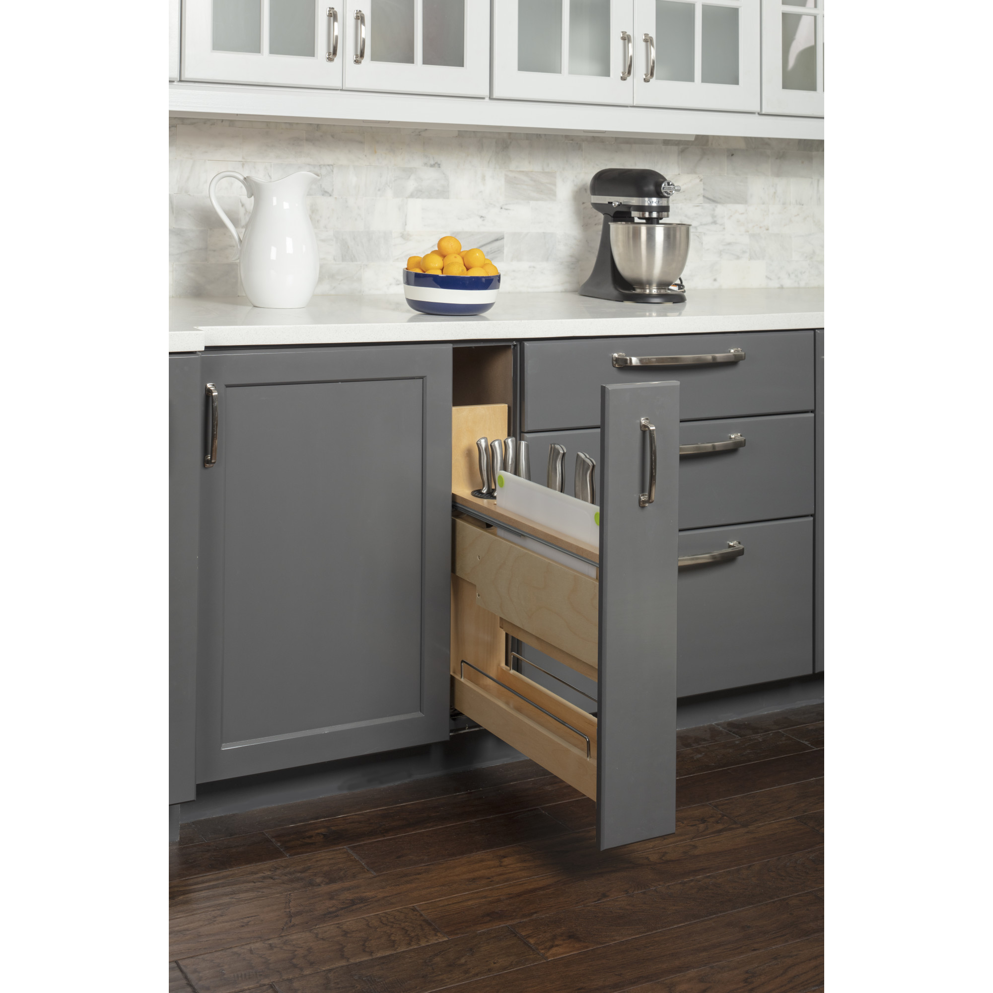 5" "No Wiggle" Magnetic Knife Organizer Soft-close Pullout