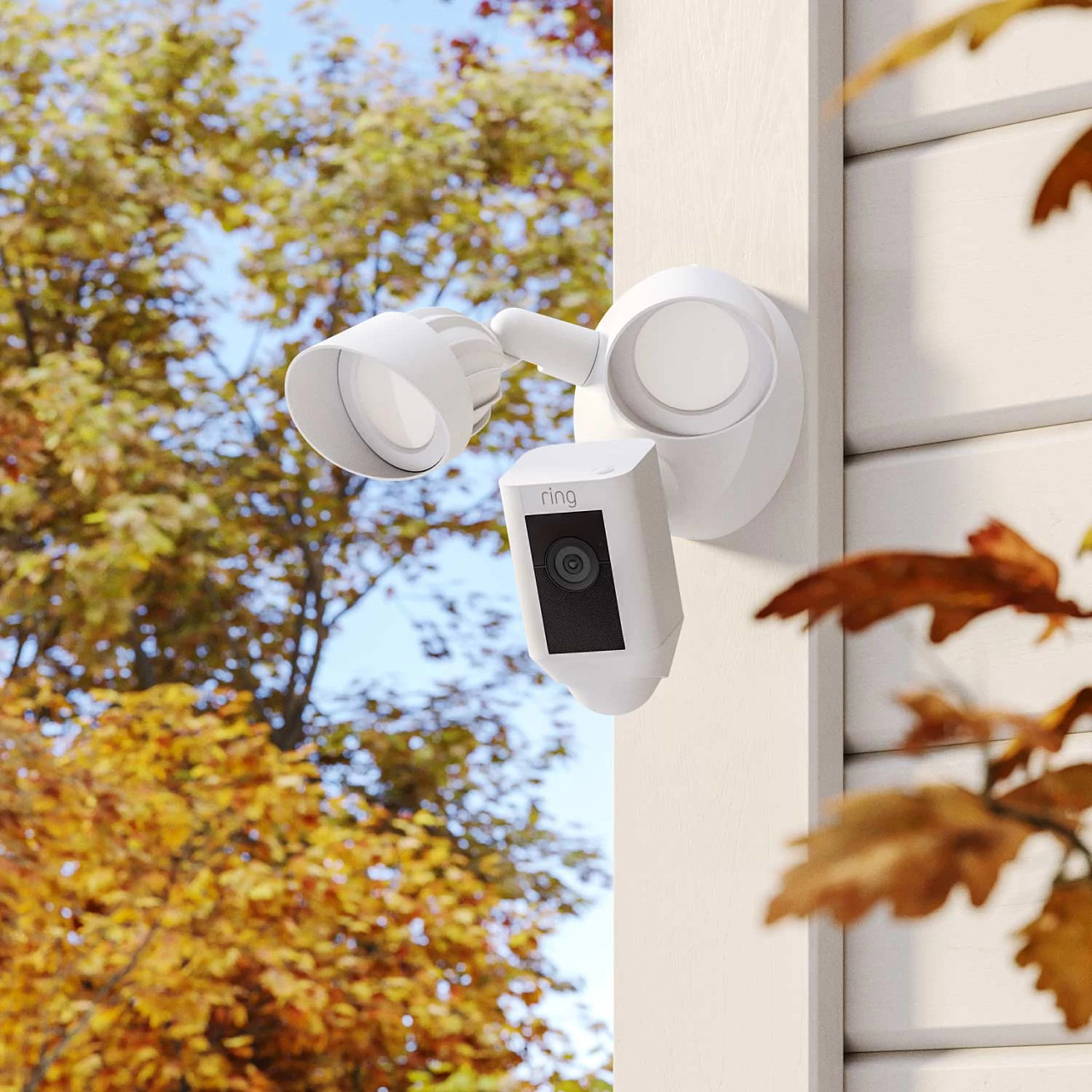 Floodlight Cam Wired Plus - White