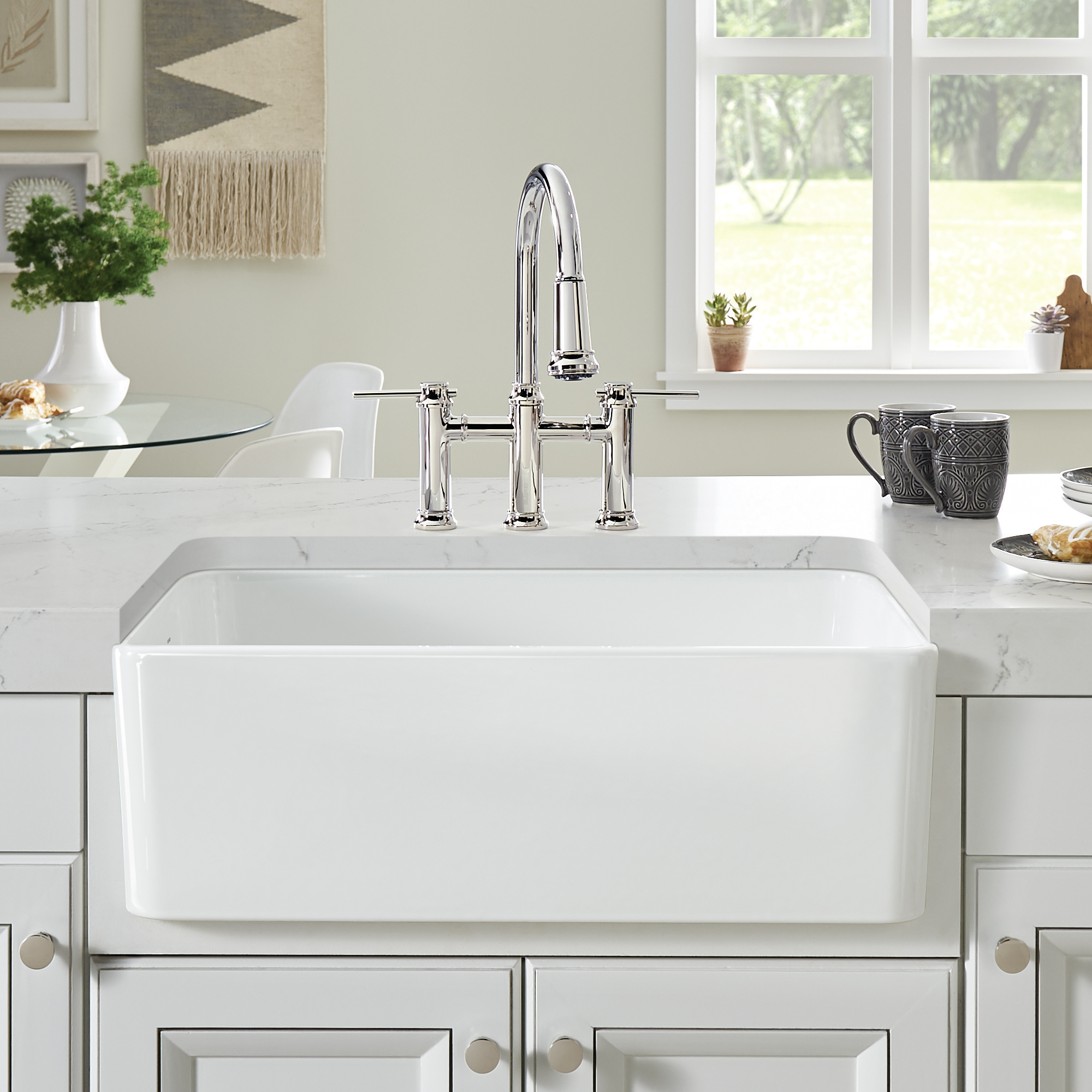 Cerana 30" Fireclay Single Bowl Apron-Front Farmhouse Sink - White