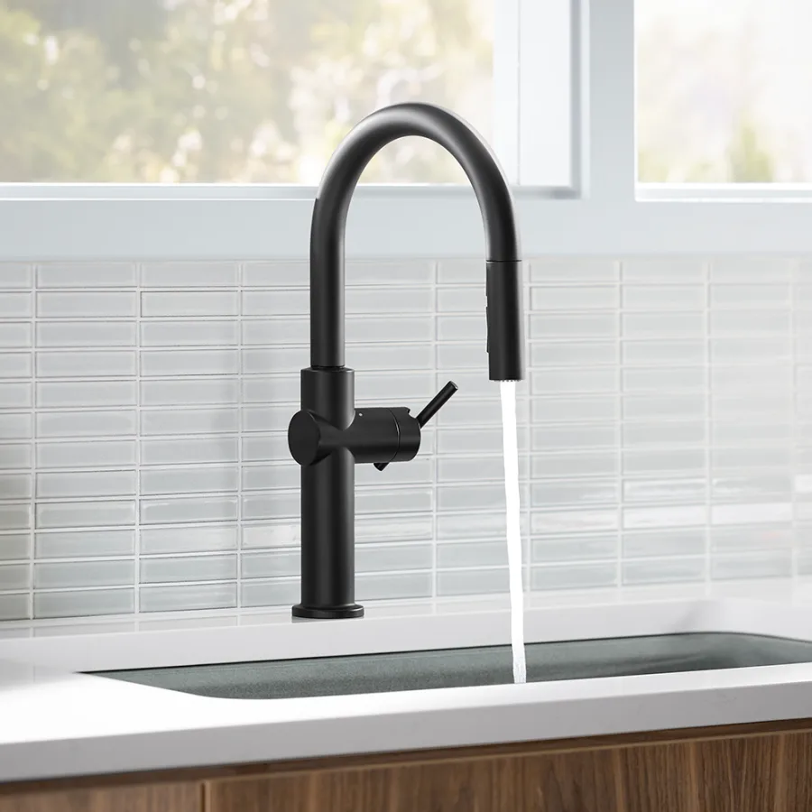 Crue Pull-down kitchen sink faucet with three-function sprayhead